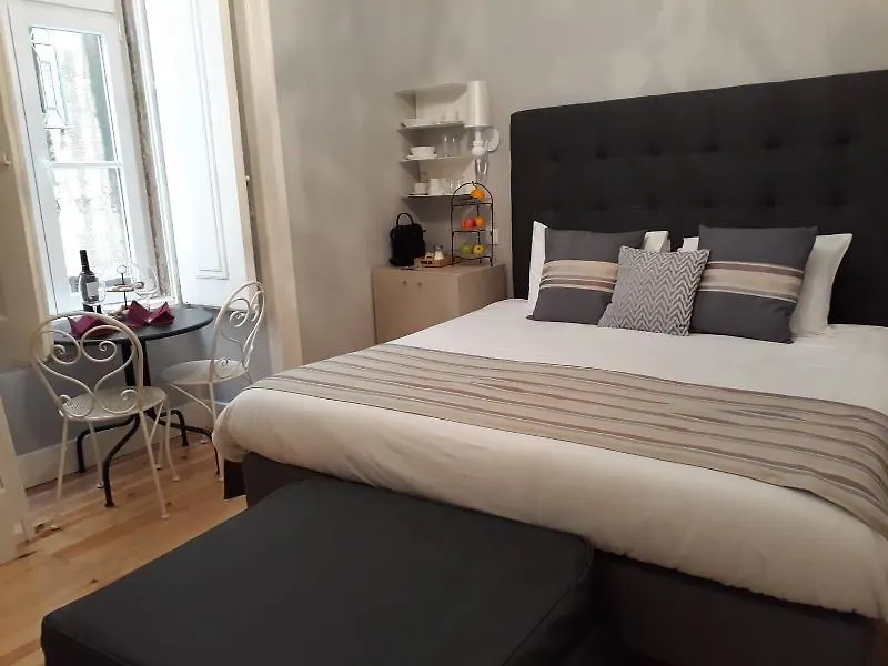 B In B Lisbon Downtown Suites